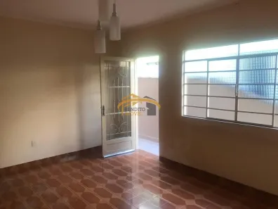 Casa com 2 Quartos para alugar, 200m² no Ayrosa, Osasco