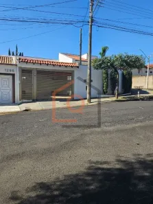 Casa com 3 Quartos à venda, 236m² no Vila Harmonia, Araraquara