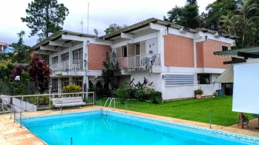 Casa com 4 Quartos à venda, 448m² no Golfe, Teresópolis
