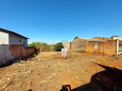 Lote/Terreno à venda, 300m² no Cafezal, Londrina