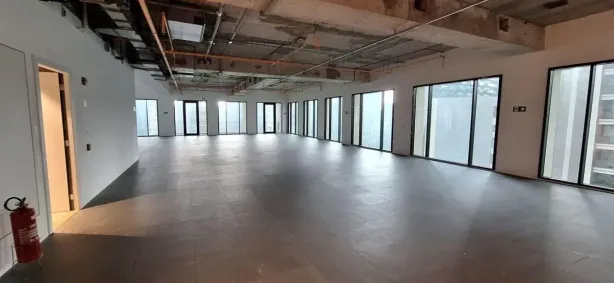 Prédio Comercial para alugar, 5820m² no Vila Olímpia, São Paulo