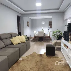 Casa com 3 Quartos à venda, 230m² no Parque Hortência, Maringá