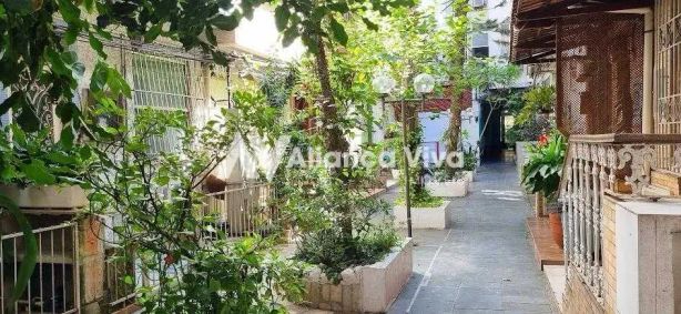 Casa com 5 Quartos à venda, 190m² no Flamengo, Rio de Janeiro