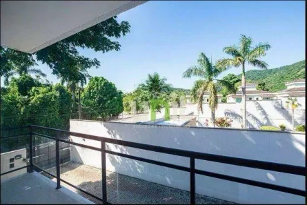 Casa com 3 Quartos à venda, 200m² no Itaipu, Niterói