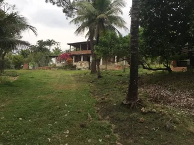 Fazenda/Sítio com 4 Quartos à venda, 10m² no Peróbas (Pachecos), Itaboraí