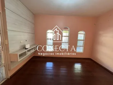 Casa com 3 Quartos para alugar, 300m² no Santa Mônica, Uberlândia