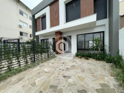 Sobrado com 3 Quartos à venda, 110m² no Igara, Canoas
