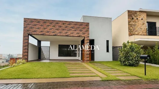 Casa de Condomínio com 3 Quartos para alugar, 180m² no Conjunto Habitacional Alexandre Urbanas, Londrina