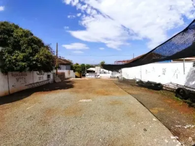 Lote/Terreno com 1 Quarto à venda, 1m² no Centro, Londrina