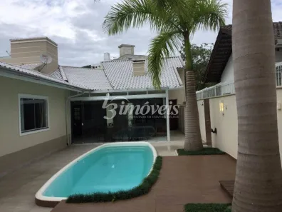 Casa com 3 Quartos à venda, 180m² no Ressacada, Itajaí