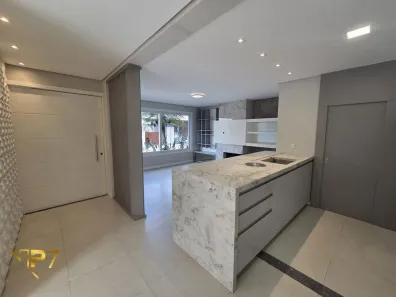 Casa com 3 Quartos à venda, 168m² no Guarujá, Porto Alegre