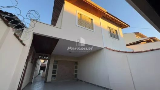 Sobrado com 3 Quartos para alugar, 130m² no Vila São José, Taubaté