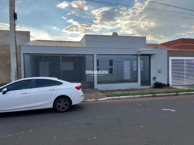 Casa de Condomínio com 3 Quartos para alugar, 100m² no Vila Arquelau, Uberaba
