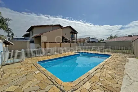Casa de Condomínio com 2 Quartos à venda, 54m² no Estancia Sao José, Peruíbe