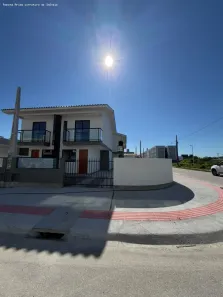 Sobrado com 2 Quartos à venda, 61m² no Nova Palhoça, Palhoça