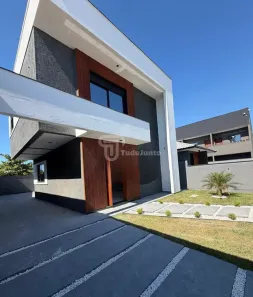 Casa com 3 Quartos à venda, 105m² no Barra do Aririú, Palhoça
