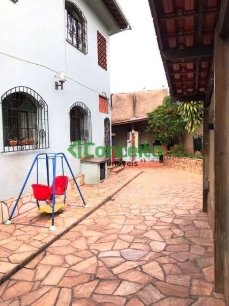 Casa com 4 quartos — Padre Eustáquio, Belo Horizonte