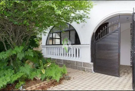 Sobrado com 4 Quartos à venda, 338m² no Boqueirão, Santos