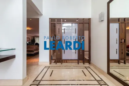 Casa de Condomínio com 5 Quartos à venda, 600m² no Alphaville Residencial Um, Barueri