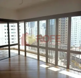 Apartamento com 3 Quartos para venda ou aluguel, 177m² no Moema, São Paulo