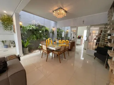 Casa com 3 Quartos à venda, 145m² no Jardim Umuarama, São Paulo