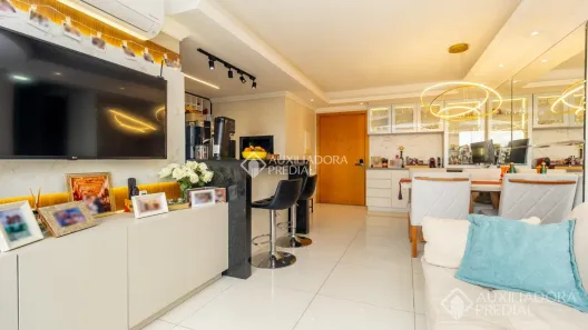 Apartamento com 2 Quartos à venda, 65m² no Passo da Areia, Porto Alegre