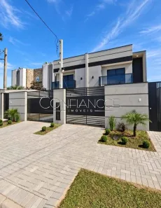 Sobrado com 3 Quartos à venda, 136m² no Cajuru, Curitiba