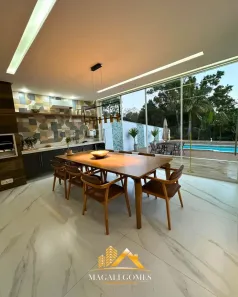 Casa de Condomínio com 3 Quartos à venda, 226m² no Manguinhos, Serra