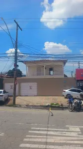 Casa com 3 Quartos à venda, 250m² no Jardim Europa, Goiânia