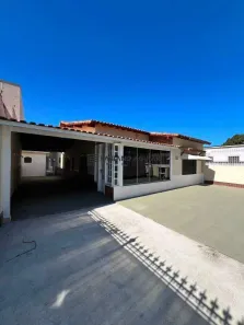 Casa com 4 Quartos à venda, 217m² no Centro, Araruama