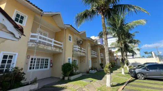 Sobrado com 3 Quartos à venda, 115m² no Maitinga, Bertioga