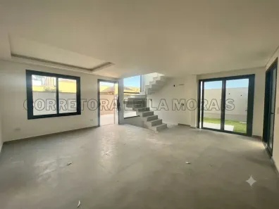 Sobrado com 3 Quartos à venda, 151m² no Portão, Curitiba