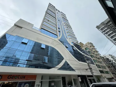 Apartamento com 4 Quartos à venda, 190m² no Meia Praia, Itapema