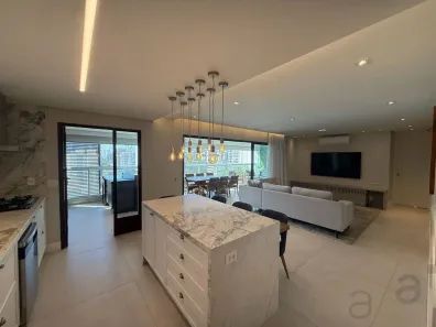 Apartamento com 3 Quartos à venda, 178m² no Jardim das Acácias, São Paulo