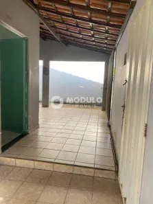 Casa com 2 Quartos à venda, 120m² no Jardim das Palmeiras, Uberlândia