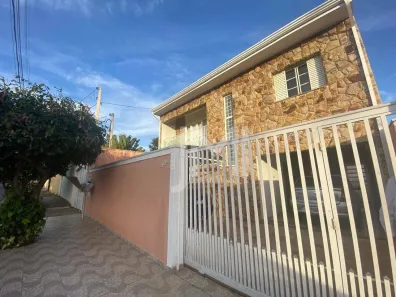 Casa com 3 Quartos à venda, 155m² no Jardim Santa Genebra II (Barão Geraldo), Campinas