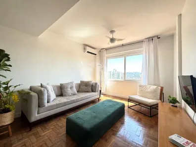 Apartamento com 2 Quartos para alugar, 77m² no Santo Antônio, Porto Alegre