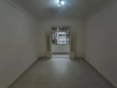 Apartamento com 3 Quartos para alugar, 110m² no Copacabana, Rio de Janeiro