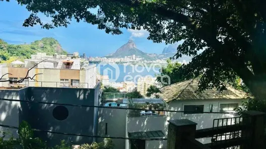 Casa com 4 Quartos à venda, 240m² no Lagoa, Rio de Janeiro