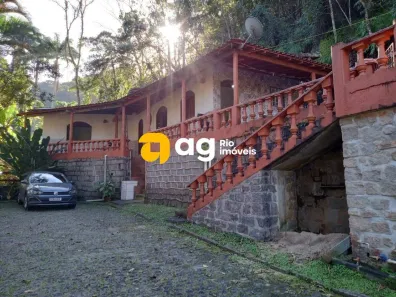 Casa com 3 Quartos à venda, 69m² no Monte Oliveti, Guapimirim