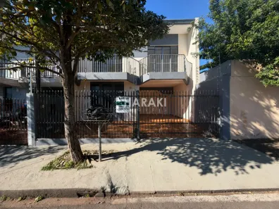 Sobrado com 4 Quartos à venda, 123m² no Conjunto Habitacional Karina, Maringá