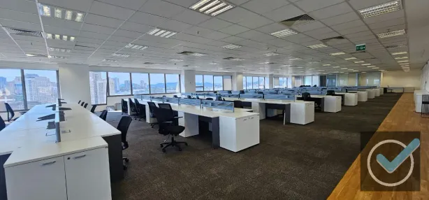 Sala Comercial para alugar, 1118m² no Tamboré, Barueri