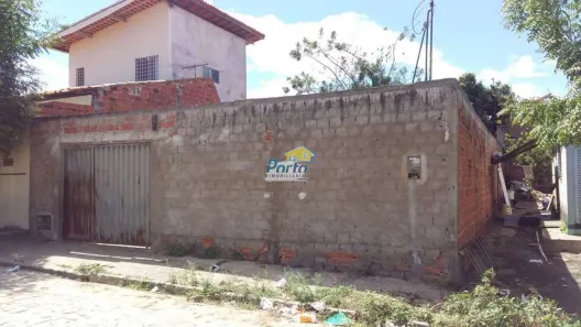 Casa com 2 Quartos à venda, 200m² no Uruguai, Teresina