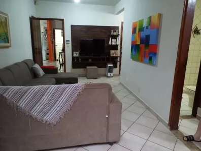 Casa com 3 Quartos à venda, 209m² no Jardim Karaíba, Uberlândia