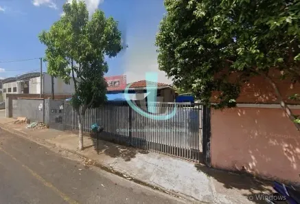Casa com 2 Quartos à venda, 209m² no Vila Biagioni (Vila Xavier), Araraquara
