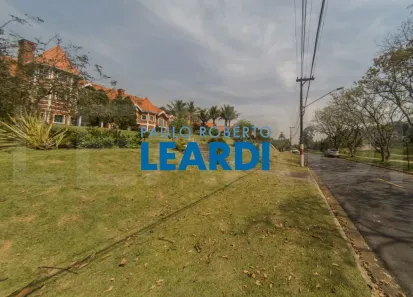 Casa de Condomínio com 5 Quartos à venda, 1100m² no Residencial Tamboré, Barueri