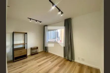 Kitnet com 1 Quarto à venda, 28m² no Belenzinho, São Paulo
