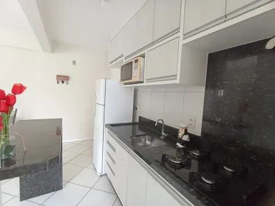 Apartamento com 2 Quartos para alugar, 60m² no Pedra Branca, Palhoça