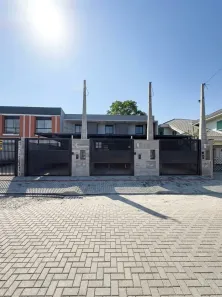 Sobrado com 3 Quartos à venda, 132m² no Glória, Joinville