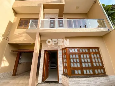 Sobrado com 4 Quartos à venda, 160m² no Mato Grande, Canoas